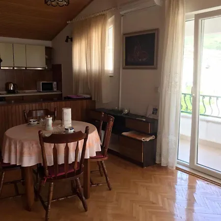 Covic Apartment Makarska